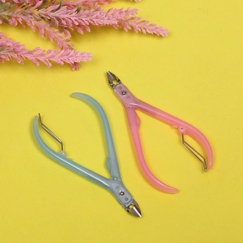 Кусачки для кутикулы, в пакете Ультрамарин, одна пружина, ручки пластик, цвет микс, 10,5см_6
